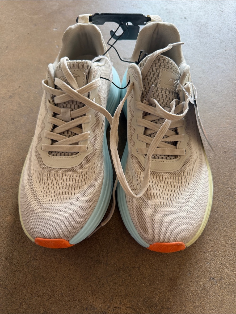 Avia Women's Beige Sneakers with Light Blue Midsole. Size 8 NEW